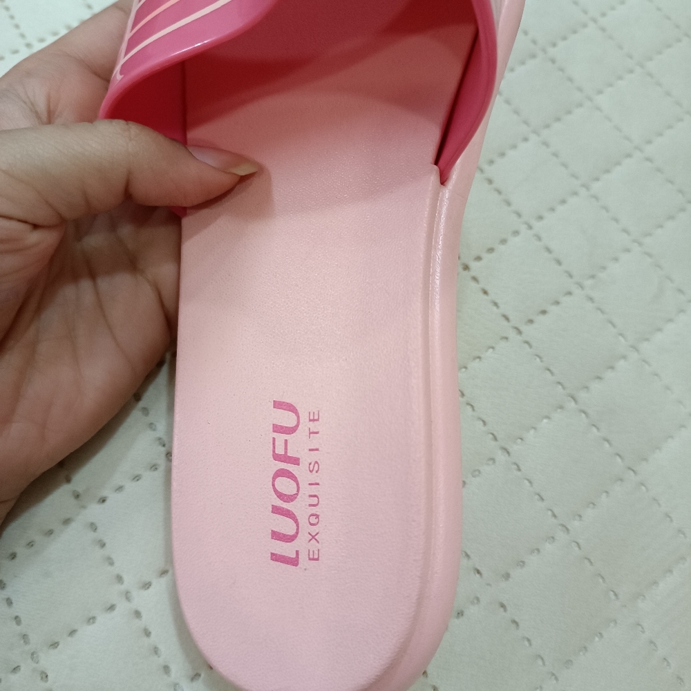 Rubber slippers - Picture 4 of 8